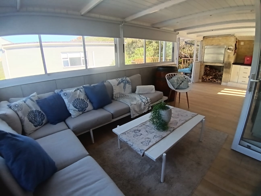 To Let 3 Bedroom Property for Rent in Cola Beach Western Cape